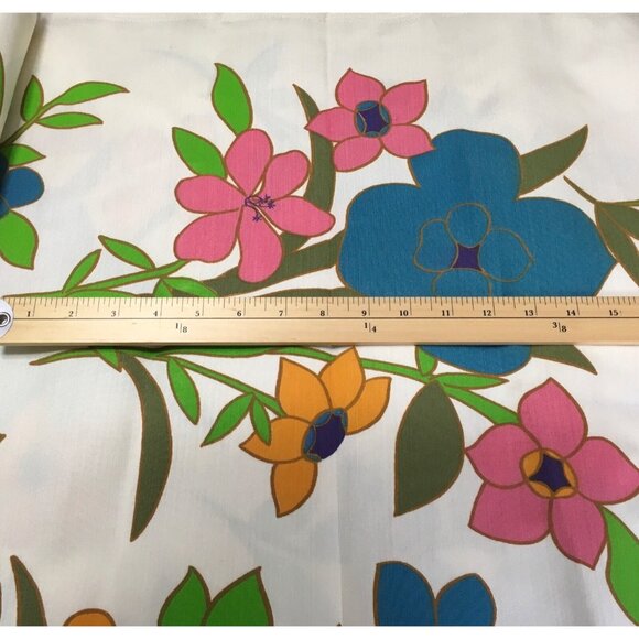 5th Avenue Designs Fabric Flower Power Fabric Large Print Turquoise Pink 8 Yd - Picture 8 of 10